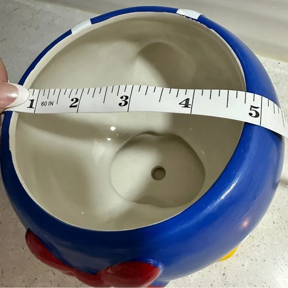 Disney Donald Duck 5.5” Planter Pot with Feet NEW - Picture 7 of 10